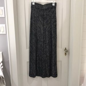 Super comfy Black, Gray and white maxi skirt